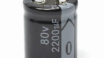 电容正负极判断与检测实操指南（适配工业设备、汽车电子、家电维修场景）